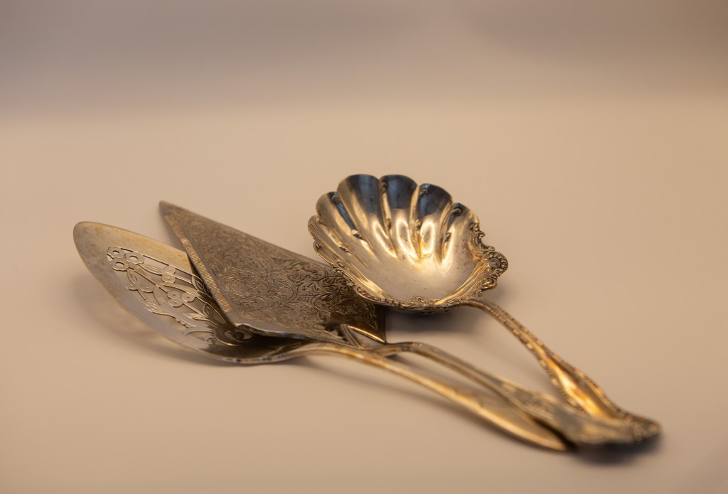 serving utensils